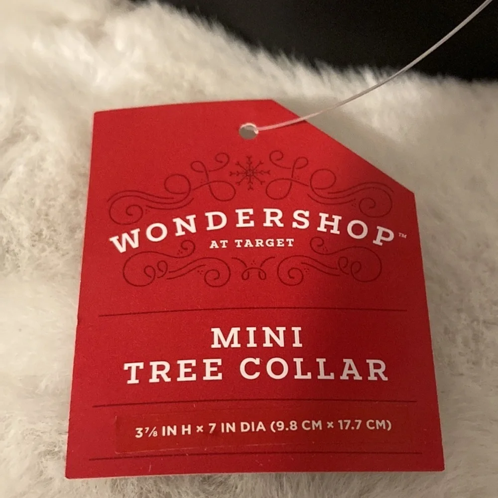Target 2022 Wondershop Mini Christmas Tree Collar